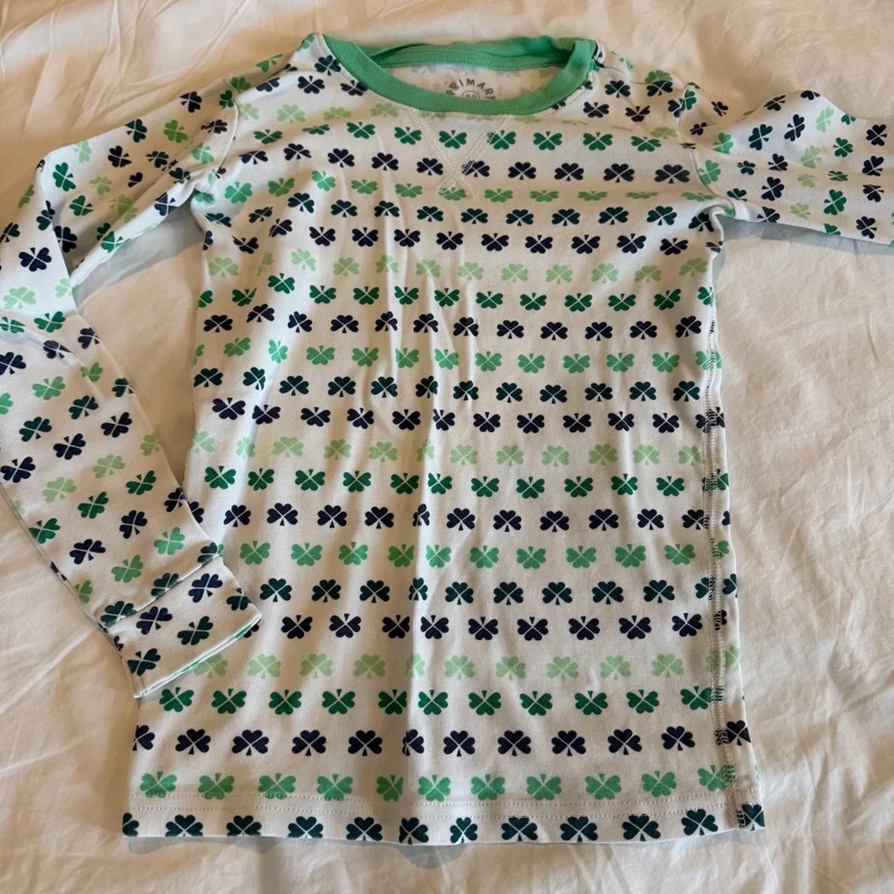 Primary Kids St. Patrick’s Pajama Set  Clover Shamrock Design Size 8-9 Years